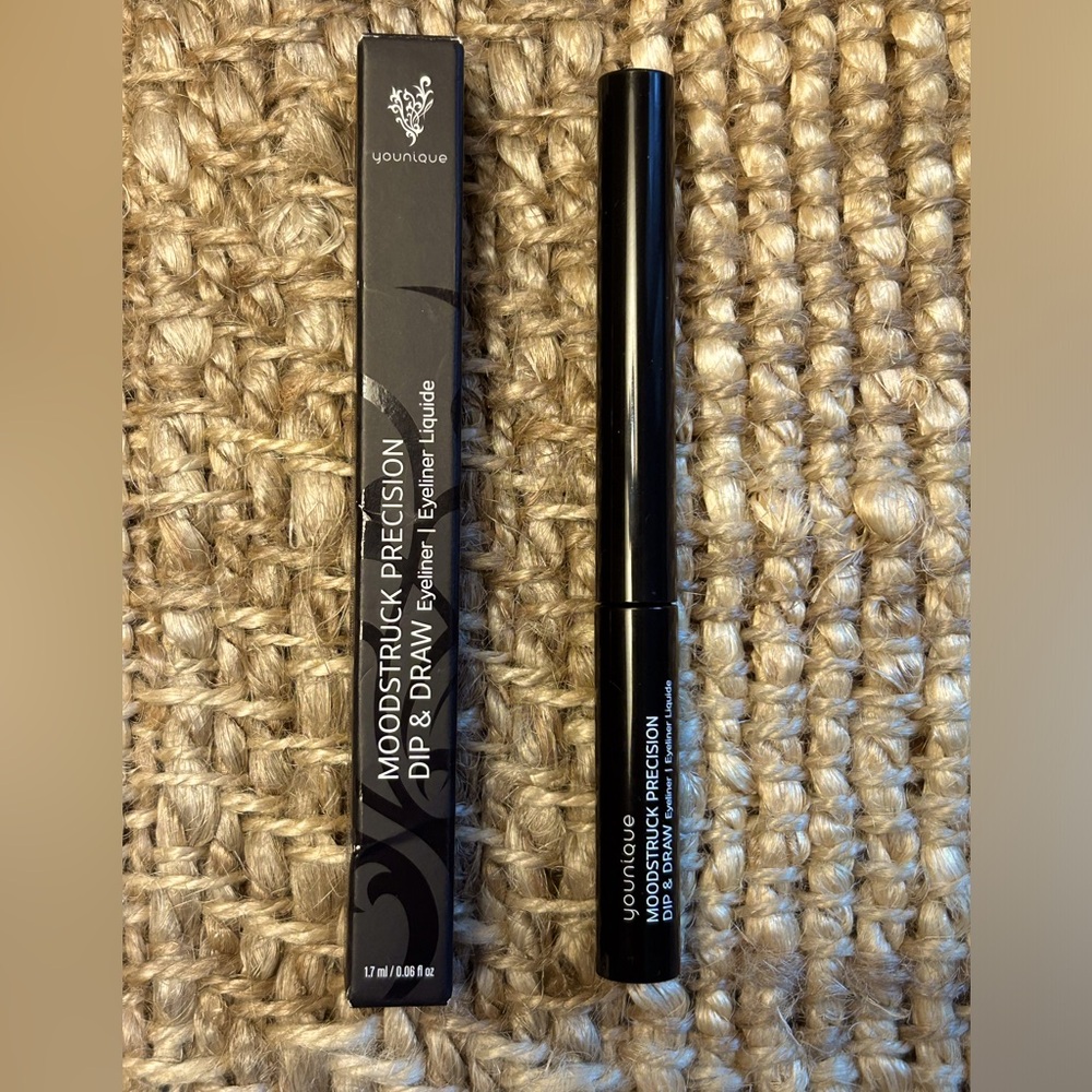 YOUNIQUE Moodstruck Precision Dip & Draw Eyeliner